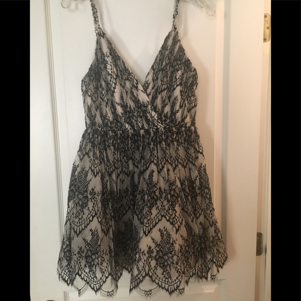 Alice and Olivia lace dress size 2